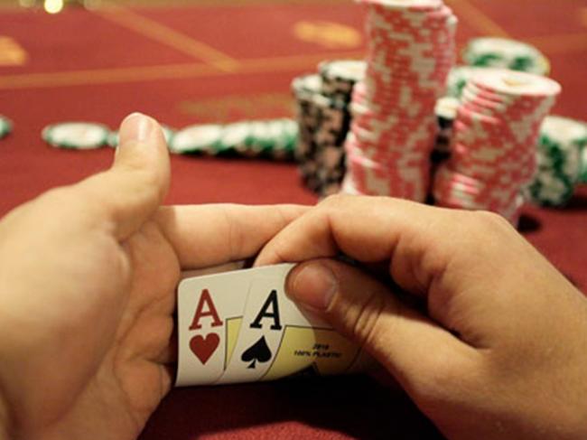 统计数据显示，中国人2013年在境外赌博中输掉740亿美元，仅次于美国人的1,190亿美元，成为全球的第二大输家。（网络截图）