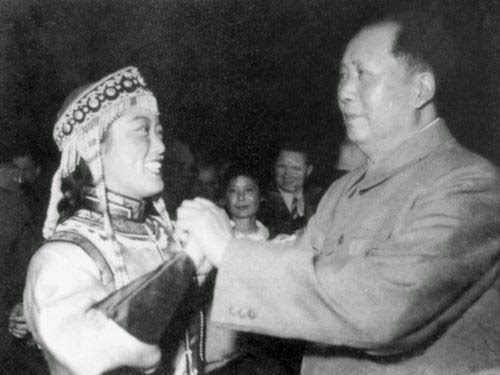 1957年前苏联记者在北京拍摄的毛主席跳舞照片
