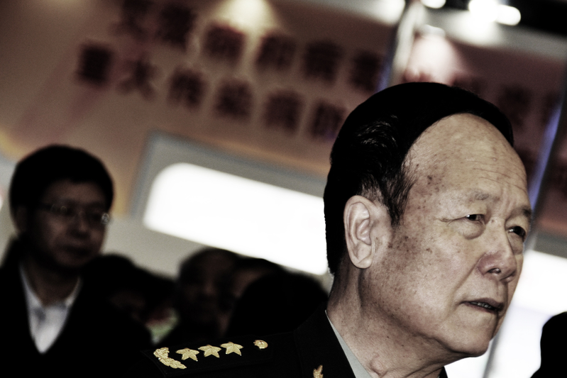 前军委副主席徐才厚落马后，中共军方震动，异动频频，外界认为下一个被抓的军中“大老虎”将是郭伯雄。（大纪元资料室）