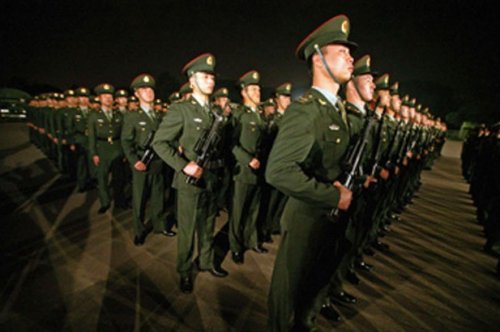 昆明警备区所属的成都军区被认为是周永康薄熙来谋划政变的军事基地之一。（网络图片）