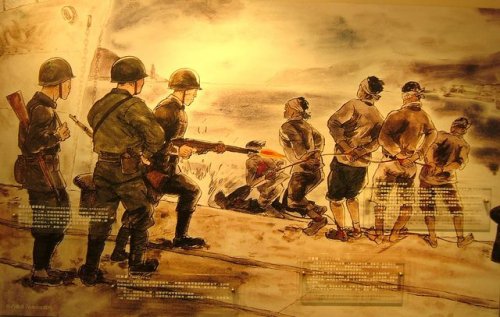 1947年3月9日午间，因事先接获通知“岛内皆乱民”，21师部队到达基隆港，迅即向岸上群众开枪扫射，造成惨重伤亡。当时根本不可能有影片留下，因此就连台北228纪念馆也是以绘图方式展现。(李戴维摄于台北228纪念馆)