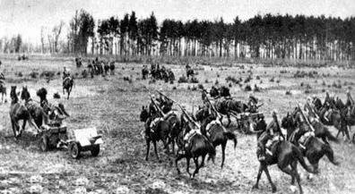 波兰骑兵英勇抵抗德国坦克部队入侵