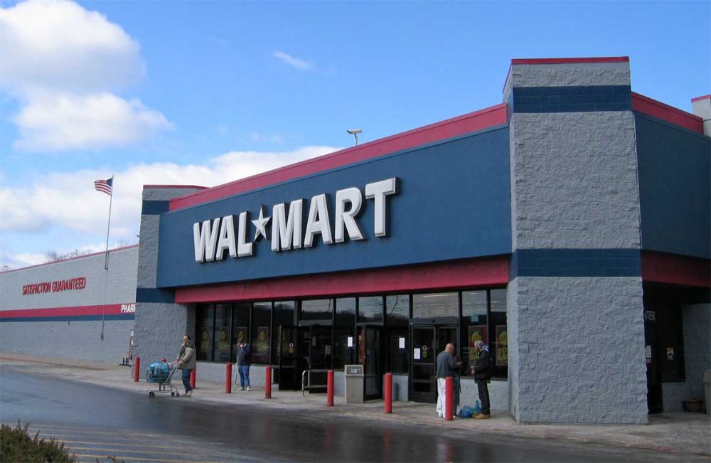 美国最大零售商沃尔玛近日陷入涉嫌“作假”的舆论指责中。