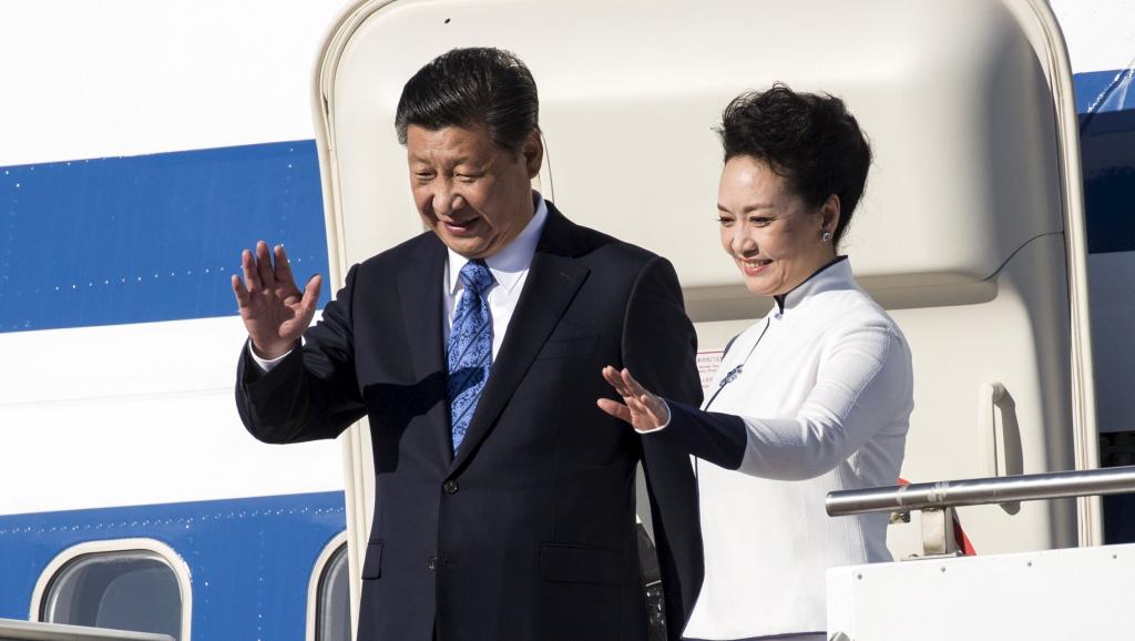 中共国家主席习近平与夫人彭丽媛九月22日抵达美国西雅图开启国事访问路透社