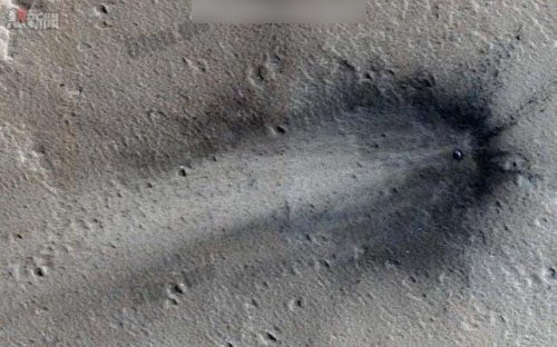 NASA的火星轨道器曾经也发现过UFO坠毁痕迹。(网络图片)