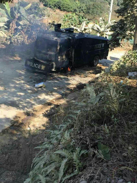 被村民烧毁的特警装甲车