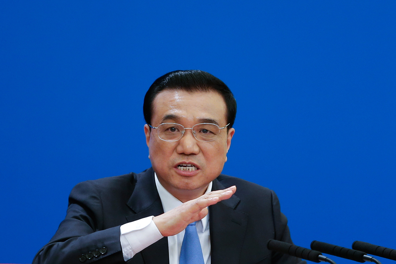 近日，李克强主持召开国务院常务会议上发表讲话，称中国经济正面临“很大的挑战”和“新的不确定因素”。(Lintao Zhang/Getty Images)