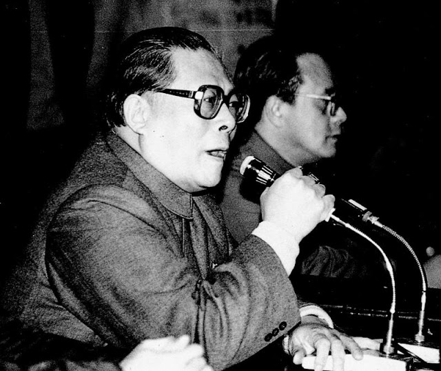 时任中共上海市委书记的江泽民被认为是六四事件的协同者和最大获利者