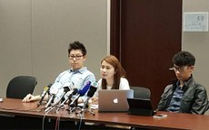 2016年3月4日，键盘战线发言人邝颂晴(中)认为，虽然草案未在今届立法会通过，但认为网民并非“打胜仗”。(粤语组林静摄)
