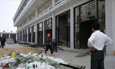 2016年3月6日，有施工人员在市场内开展拆迁。（商户提供）