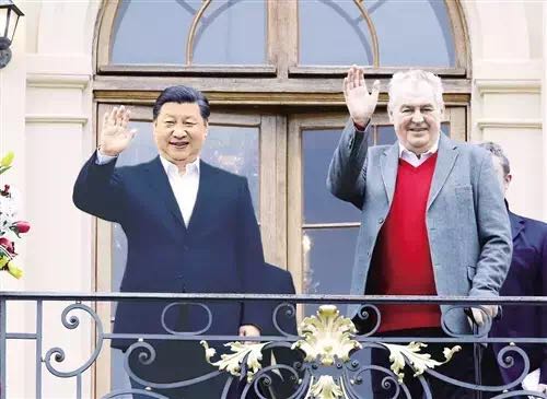 当地时间3月28日，习近平在布拉格拉尼庄园同捷克总统泽曼举行会晤。（网络图片）