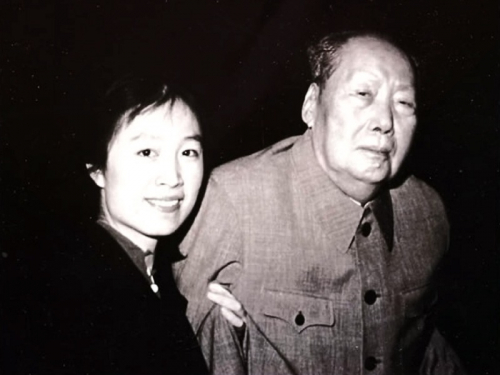 海外媒体刊登文章，透露毛泽东生前身边最后的女人的真实生活细节。（网络图片）