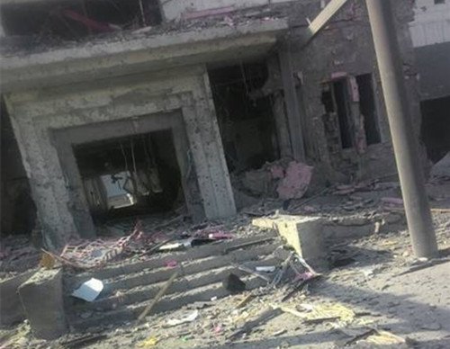 中国驻吉尔吉斯大使馆遭汽车炸弹袭击现场。（网络图片）