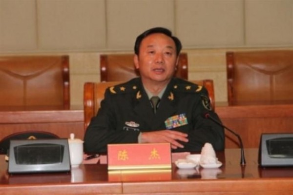 据港媒报导，中共军方第42集团军政委陈杰少将于8月5日自杀死亡。（网络图片）