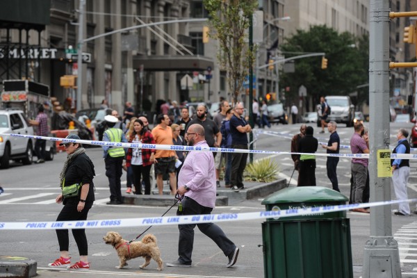 9月18日上午，纽约切尔西区部分被封锁的街道。前一天，这里发生爆炸案，造成29人受伤，警方对事件正在调查中。(Stephanie Keith/Getty Images)