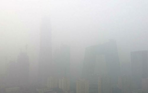 北京再次陷入雾霾笼罩之中（网络图片）