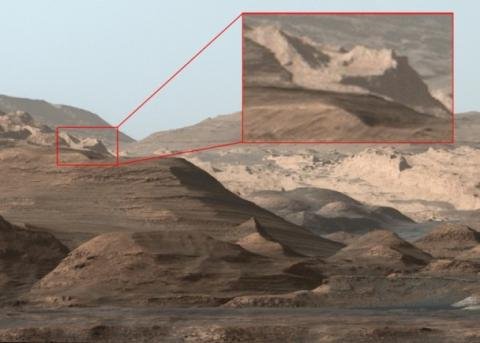 火星照片发现疑似古城遗址废墟。(视频截图)